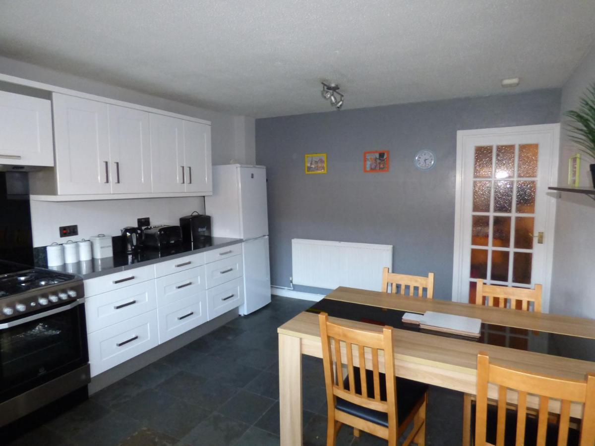 Cosy Quiet Home In Hereford ~ Close To City Centre ~ Free Parking Bagian luar foto